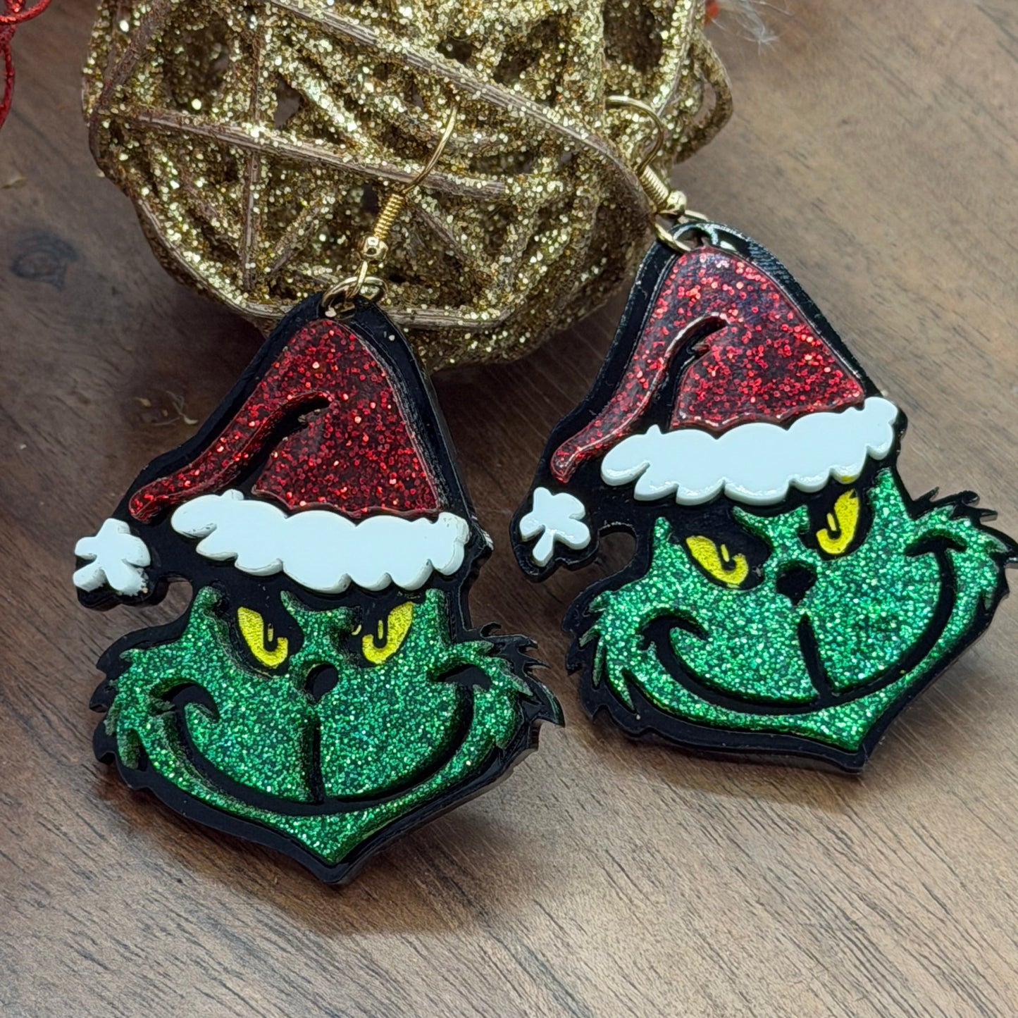 Grinch dangling earrings