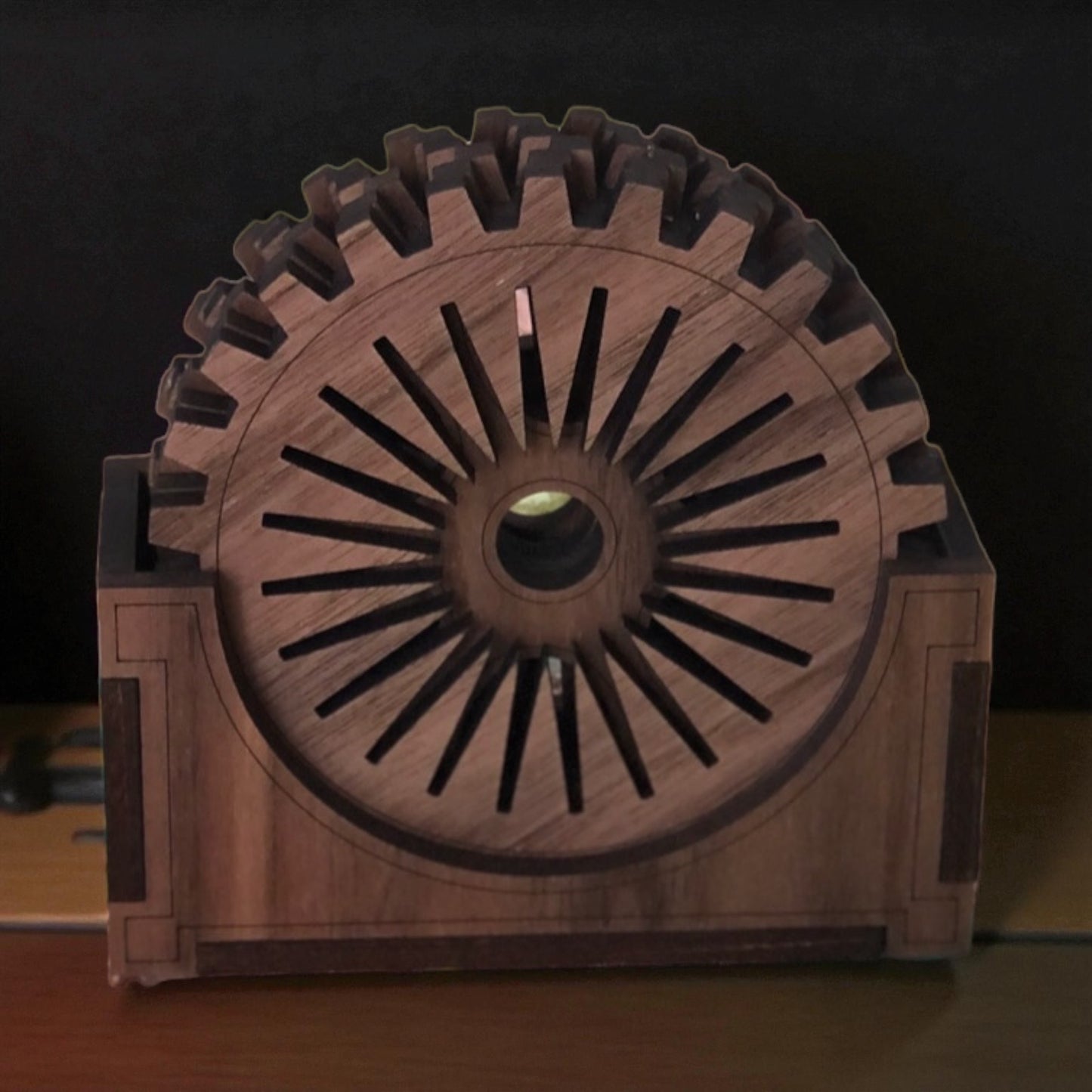 Gear wooden coasters (6 + holder)