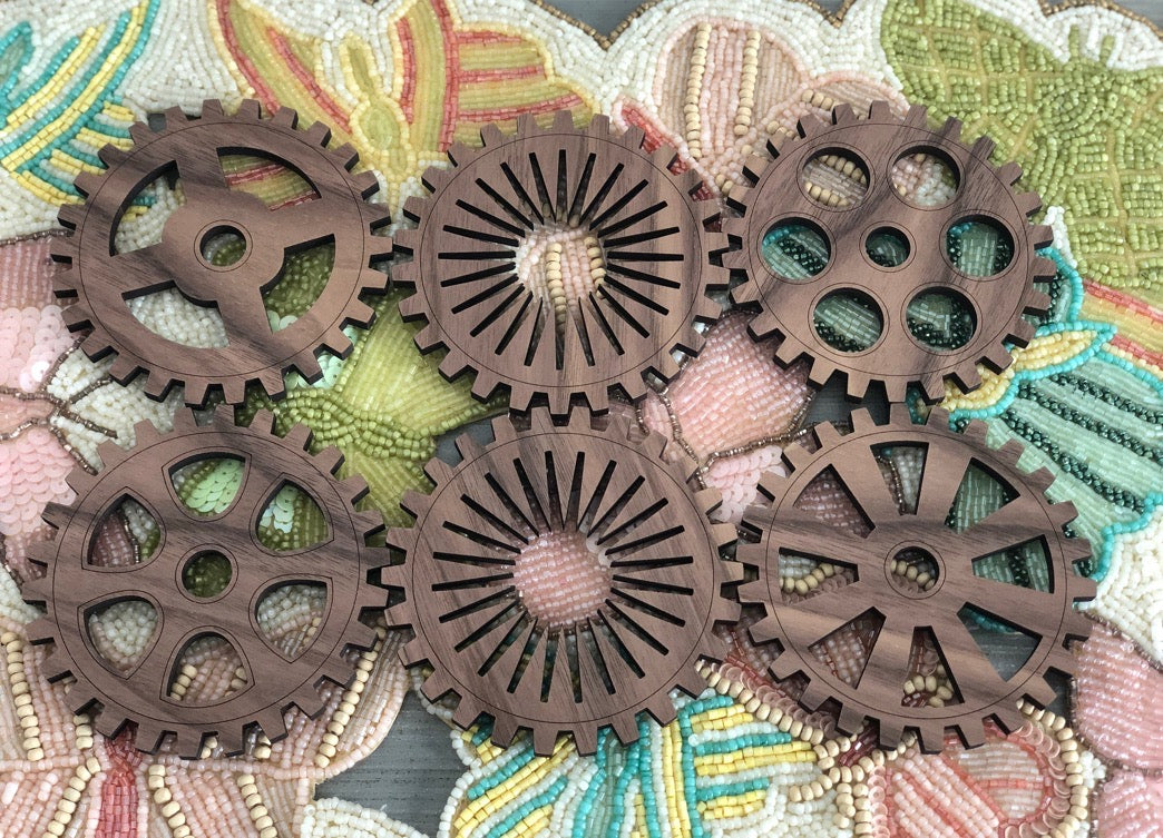 Gear wooden coasters (6 + holder)